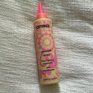 New Full Size Amika Smooth Over Frizz-Fighting Treatment - 6.7oz